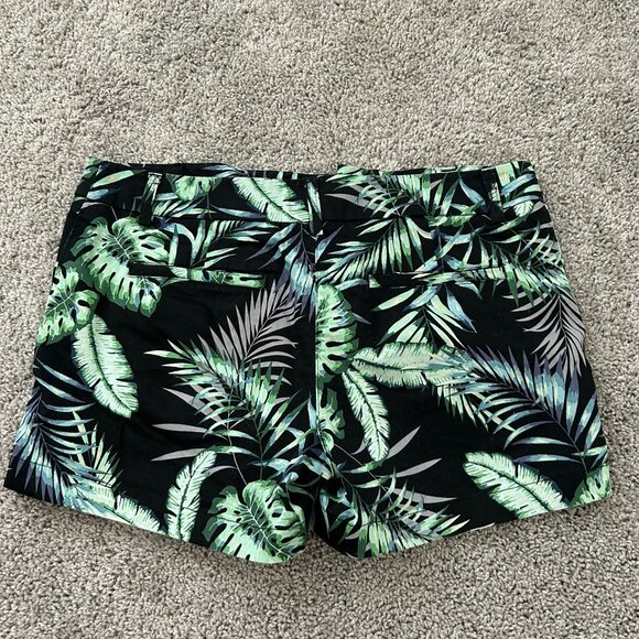 Cynthia Rowley Size 6 Hawaiian Tropical Green Black Floral Cotton Shorts - Picture 2 of 6